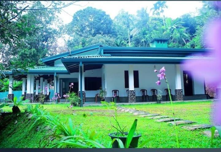 Salmanel Resort Ratnapura Exterior photo